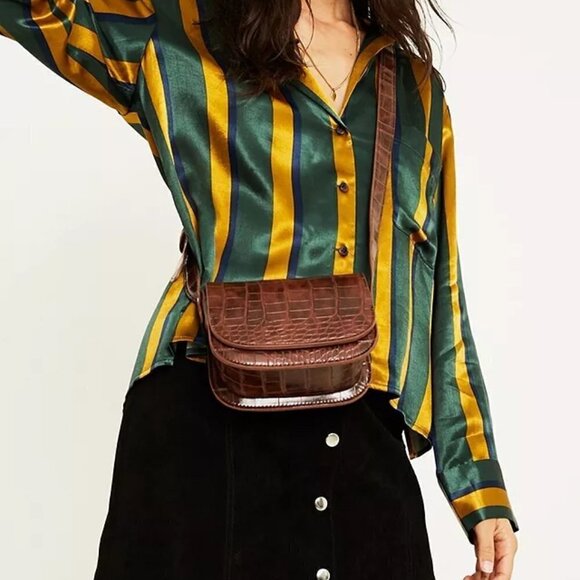 Urban Outfitters luxe saddle bag faux croc brown small - Picture 2 of 12